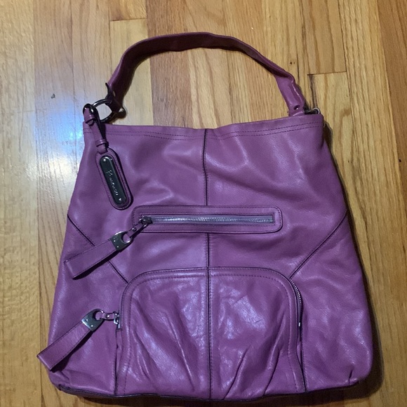 B.MAKOWSKY SOFT MAGENTA LEATHER PURSE - Picture 3 of 12
